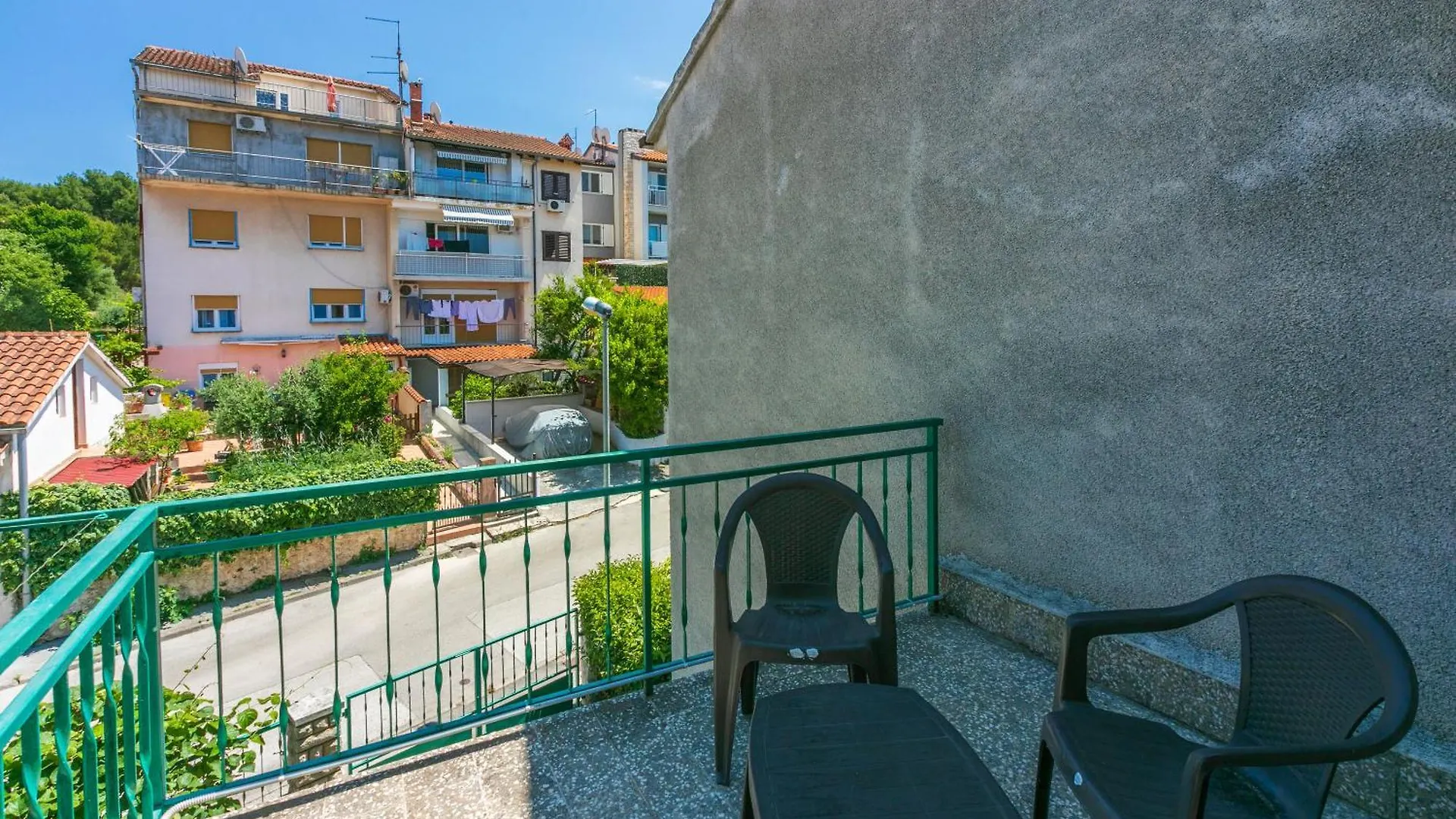 Apartments Mare Πούλα 0*,  Κροατία